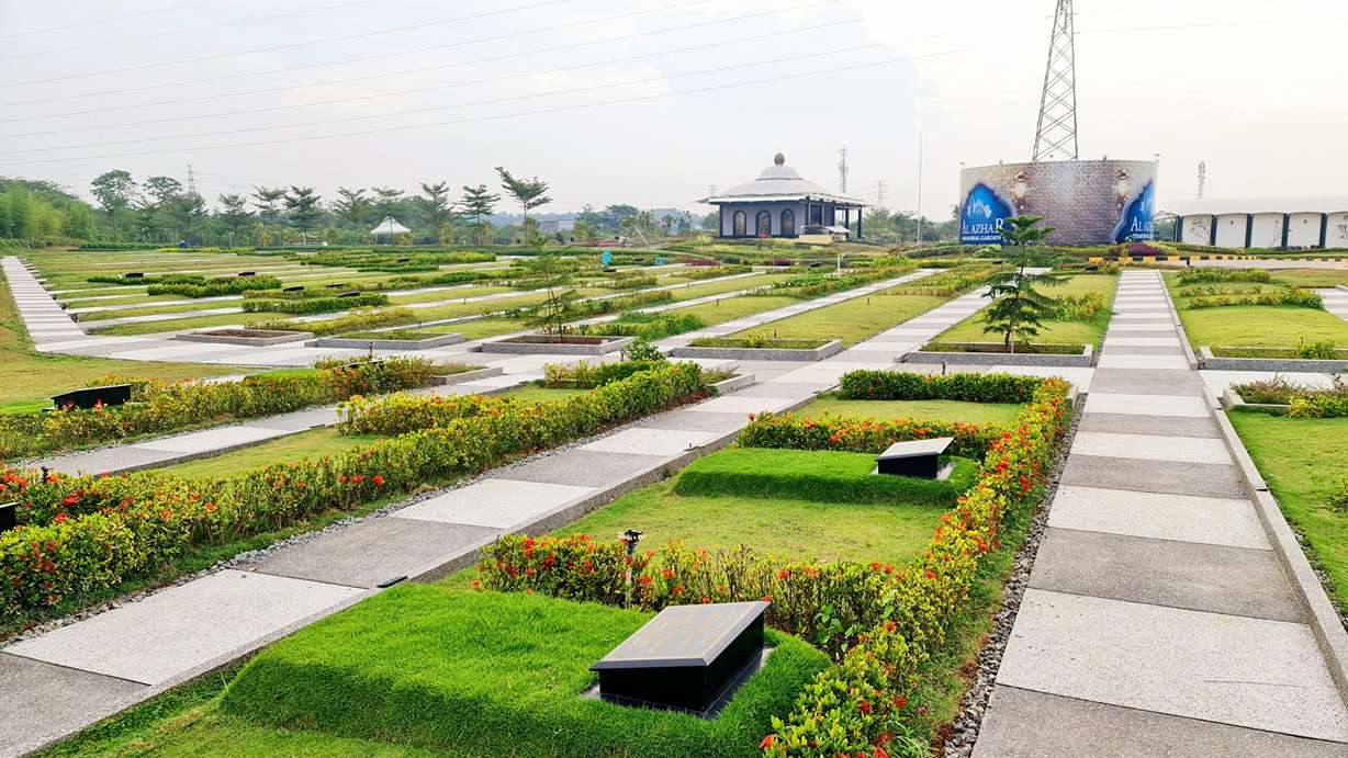 al azhar memorial garden sebagai taman pemakaman muslim terbaik