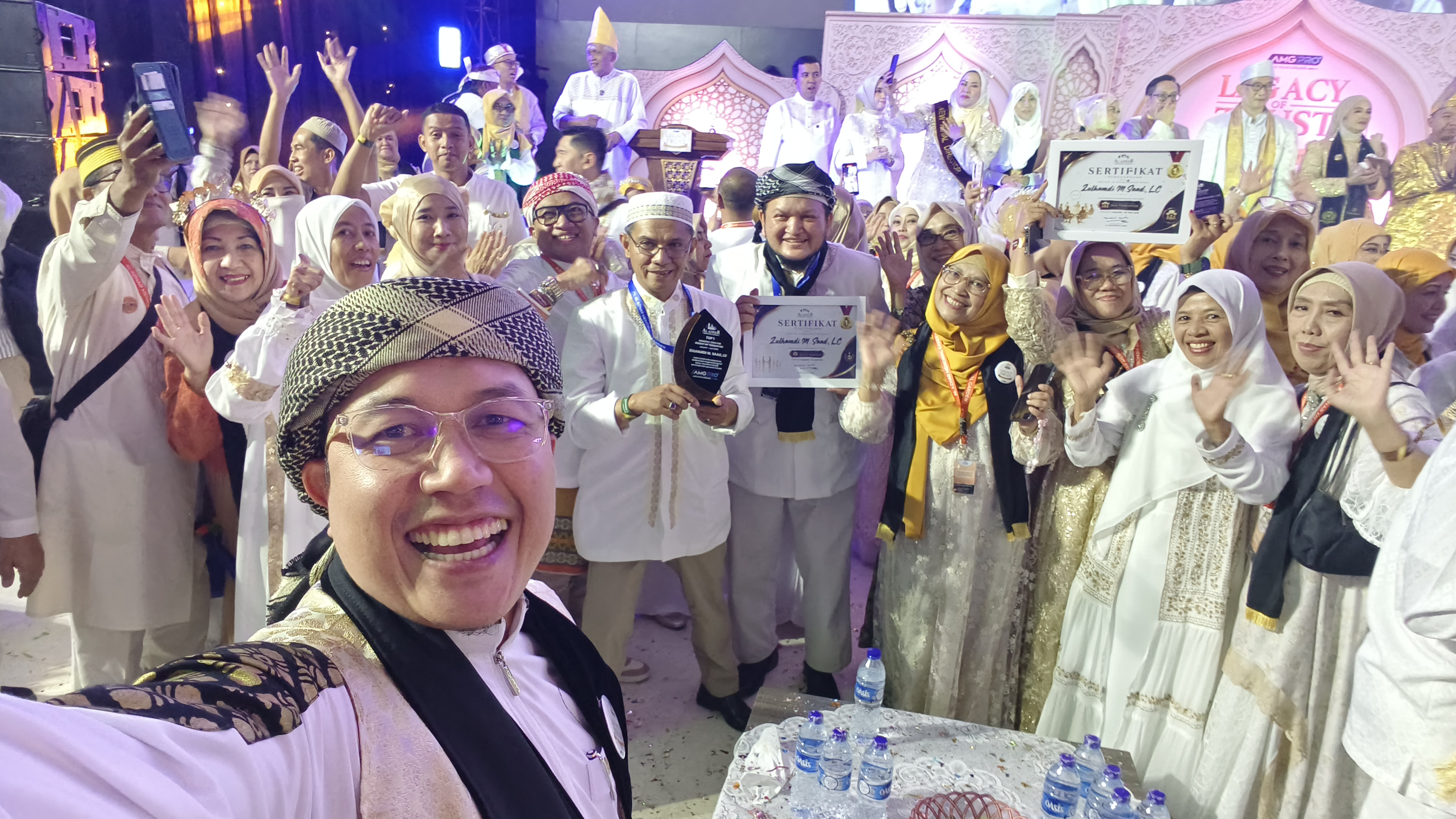 Dokumentasi award dan penghargaan tim Memorial Partner Group Zulhamdi di Al Azhar Memorial Garden