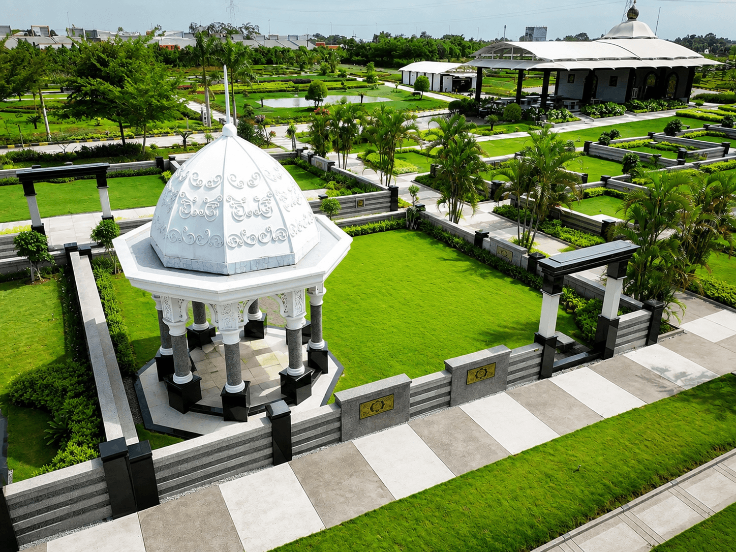 Kavling Royal Family Al Azhar Memorial Garden Karawang