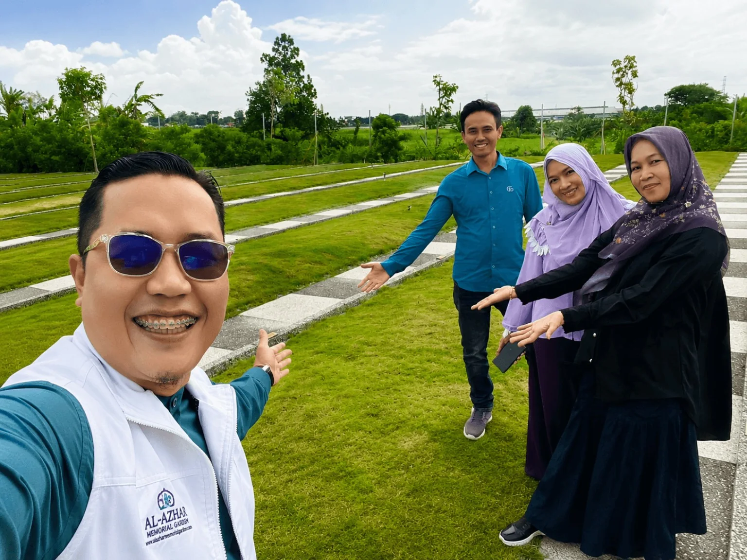 Survei konsumen di zona Al Azhar Memorial Garden