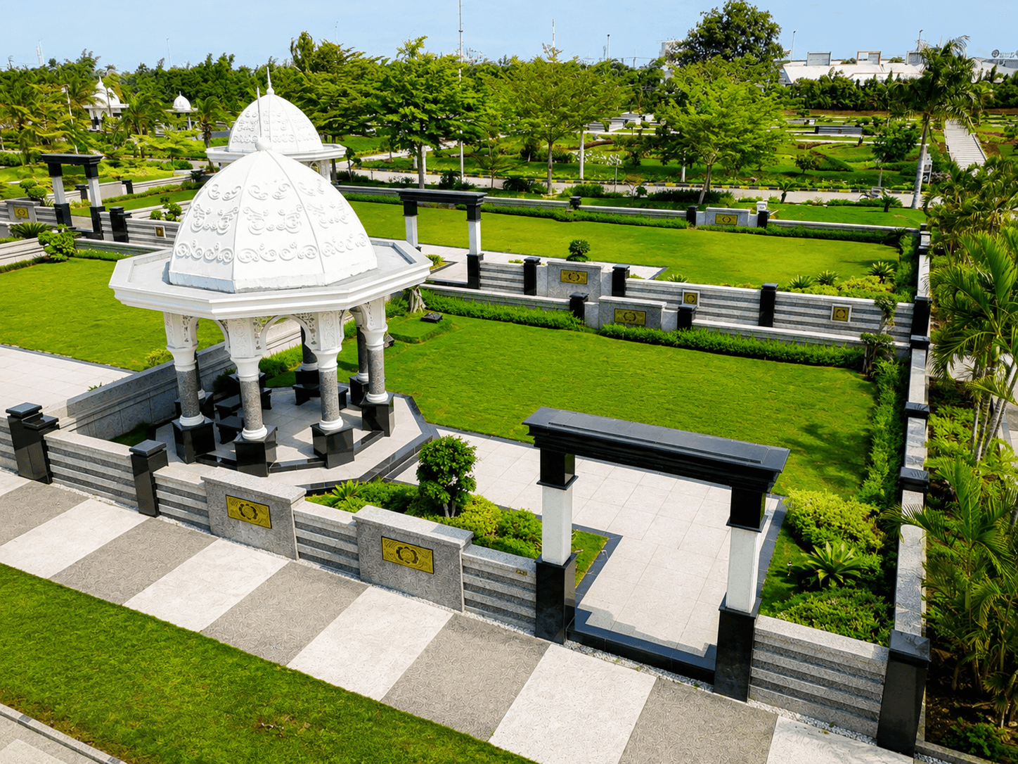 Tipe Royal Family AB Al Azhar Memorial Garden